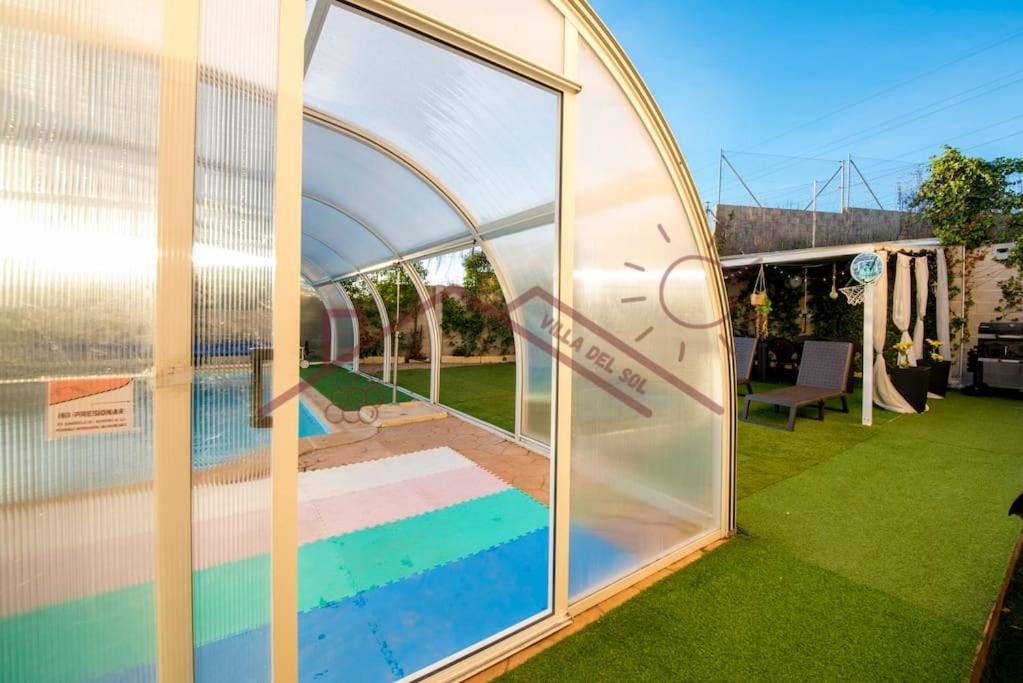 Villa Del Sol - Piscina Climatizada Mentrida المظهر الخارجي الصورة